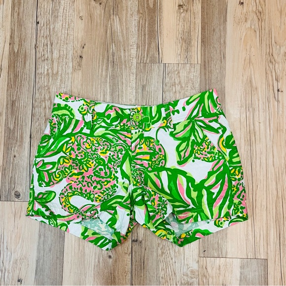 Lilly Pulitzer Womens Size 4 Seeing Pink Elephants The Callahan Shorts sz 2 - Picture 2 of 7